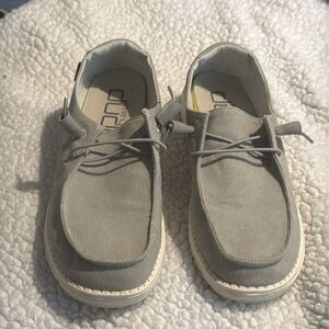 Hey Dude “Wendy” Chambray Light Grey Shoes- Size US8, UK6, EU39,CM JAP25